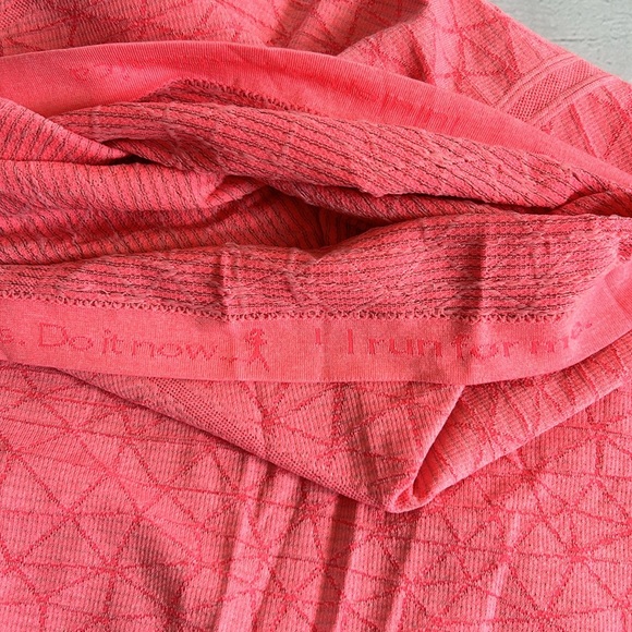 Lululemon Swiftly Tech Short Sleeve Sz 4 - Picture 7 of 10